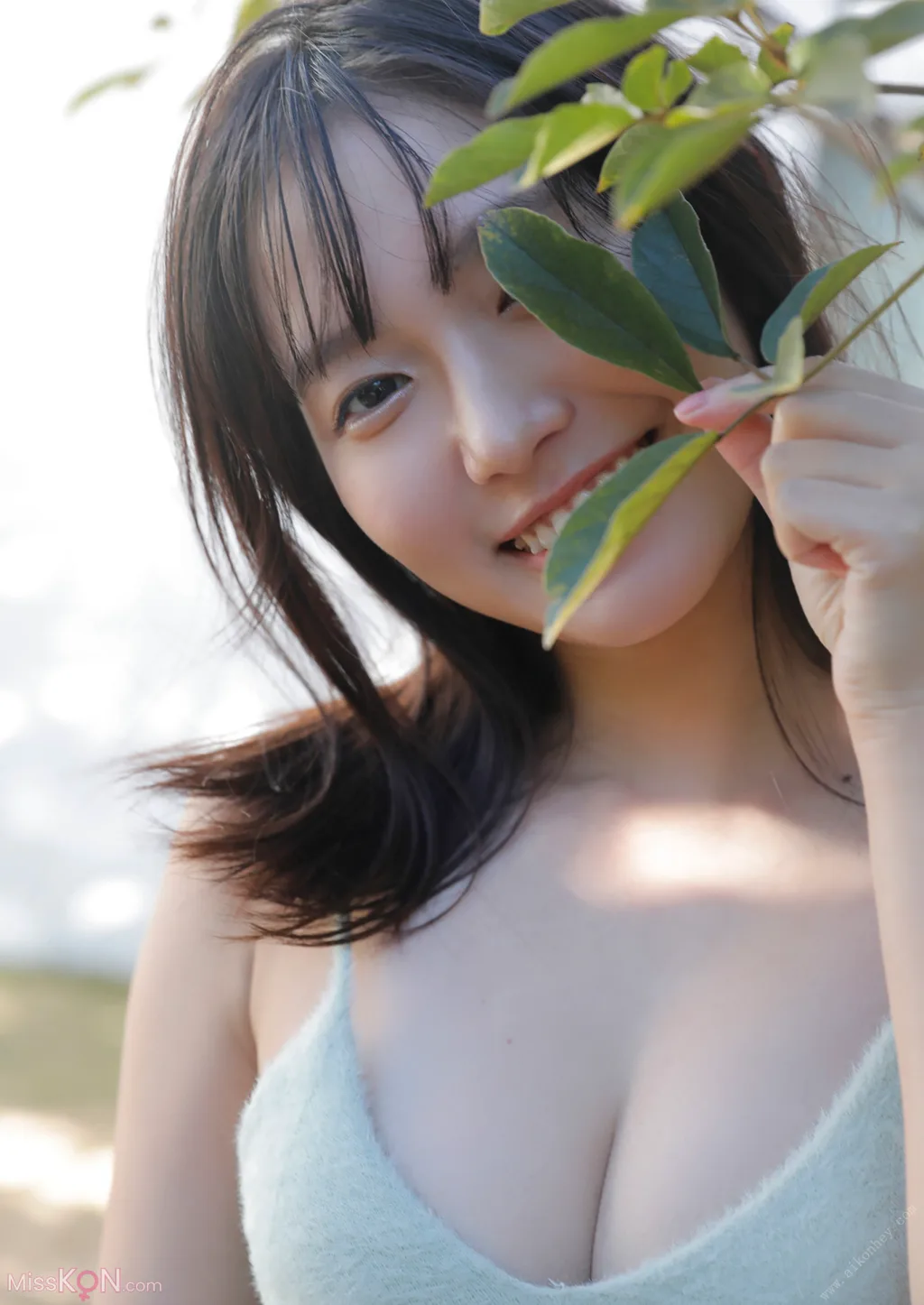 Shida Nene (志田音々)_ スピ／サン　グラビアフォトブック　ねねまる日和